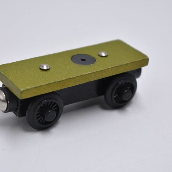 Flatbed Thomas The Tank Engine & Friends Wooden Railway Green Car 1997 Vintage - Picture 4 of 5